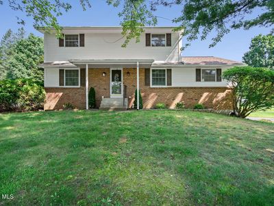 Property at 3 Cambridge Drive, Halfmoon, NY