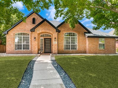 10217 Forrest Dr