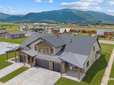 2909 Bluebell Dr #7