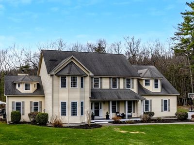 70 Greenmeadow Lane