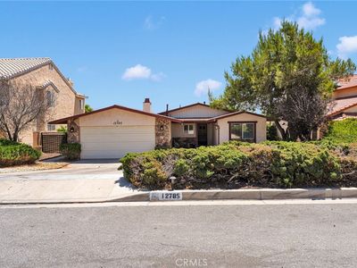 12785 Autumn Leaves Ave