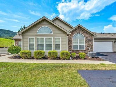 5460 Orchard Villas Cir