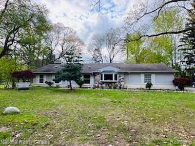 2460 Ogden Dr