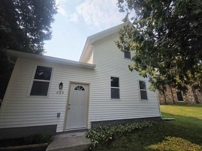 205 W Broadway