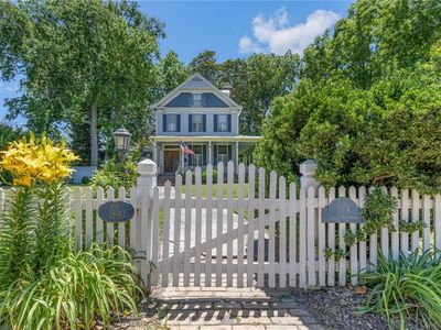 334 E Pembroke Ave