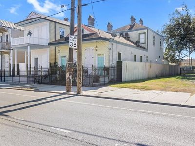 1684-86 N Claiborne Ave