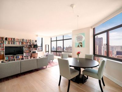 303 E 43rd St APT 27A