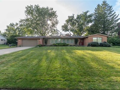 1312 Stratford Dr