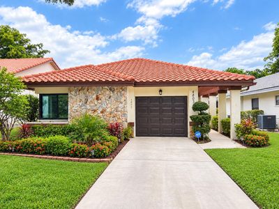 4803 BOXWOOD Circle