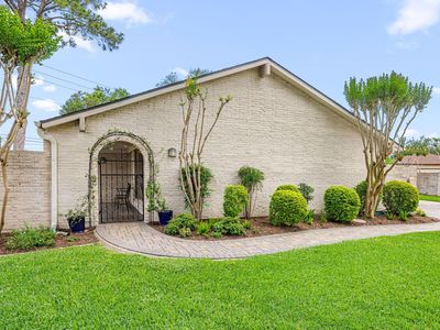 3110 Lynbrook Ct
