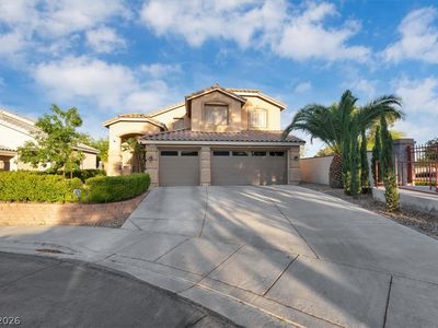 10453 Niagara Falls Ln