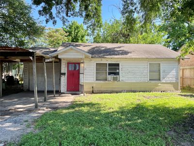 421 Benbrook Dr