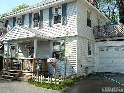 Property at 4 Terrace Place, Glen Cove, NY