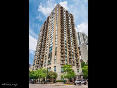 70 W Huron St APT 605