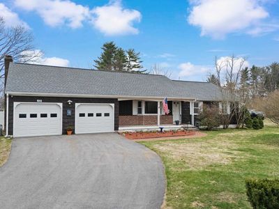 12 Colonial Circle