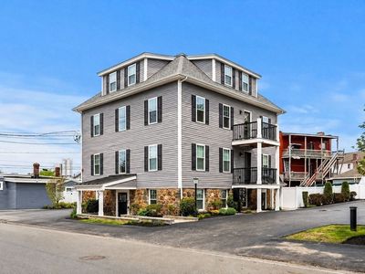 4 Wakefield Ave APT 4