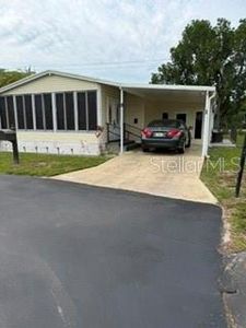 1 Poinsettia Dr