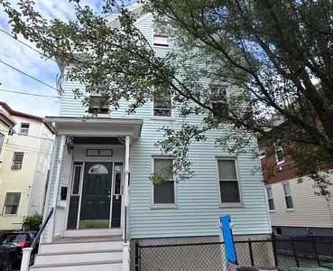 8 Sargent Ave