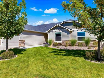 2470 W Coneflower St