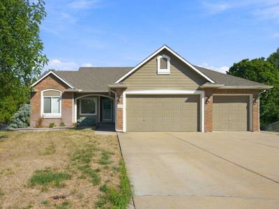 2213 E Myrtlewood Ct