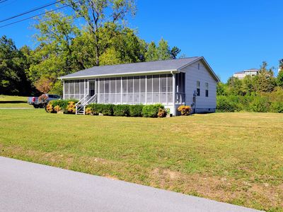 8411 Sanders Rd