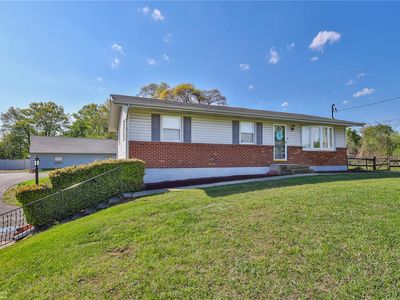 205 W Moorestown Rd