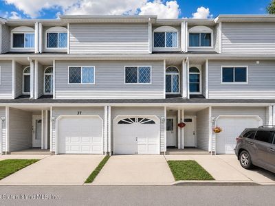 Property at 35 Simmons Loop, Staten Island, NY