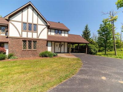 8244 Canterbury Dr #8244