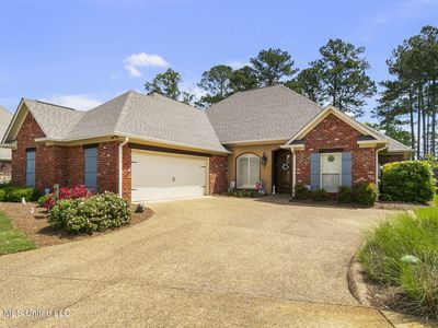 110 Willow Crest Cir