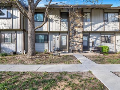 2703 Savoy Dr UNIT 2703