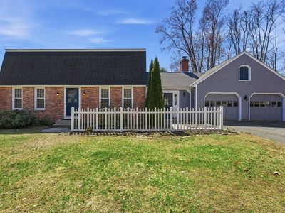21 Meadow Wood Dr