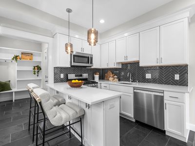 14 Marie St #3