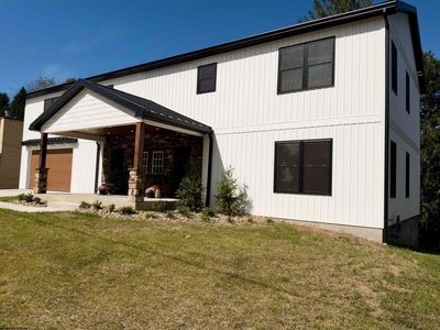 941 Farms Dr