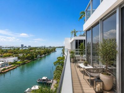 9940 W Bay Harbor Dr #7H