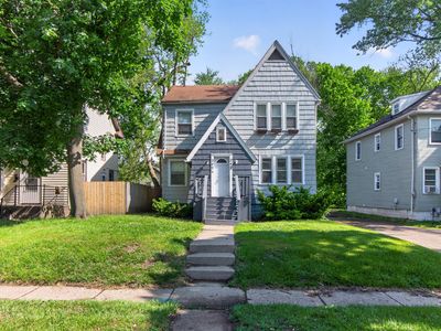 242 W High St
