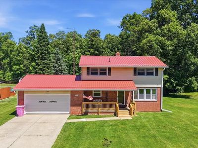 1352 N Stewart Rd