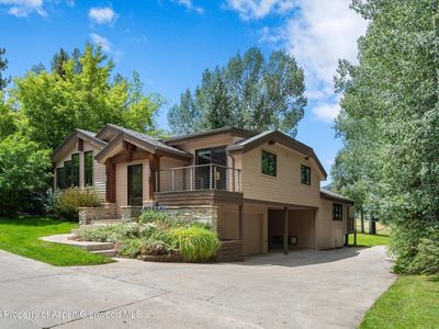 353 Fairway Dr