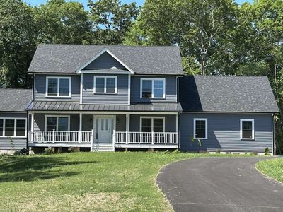 16 Ledge Hill Ln