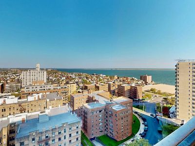 35 Seacoast Ter APT 18P