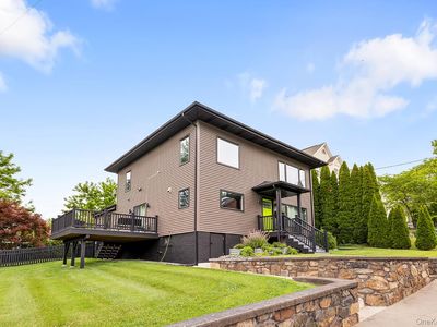 12 Schenck Avenue