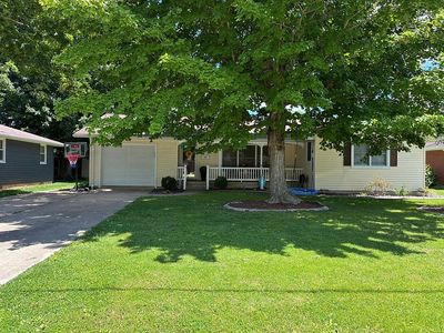 Property at 902 N Oceola St, Effingham, IL