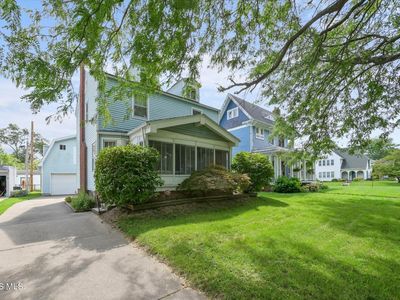 1325 Royalton Rd