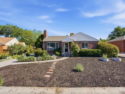 1357 E Brookshire Dr