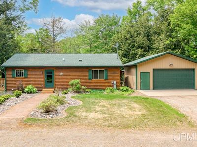 5035 Green Acres Dr