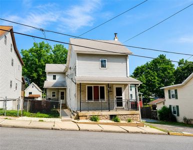 130 Bridge St