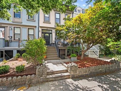 42 W St NW #1