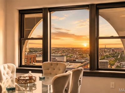 915 Olive St APT 1403