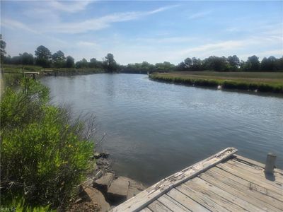 13 Meadowbrook Dr