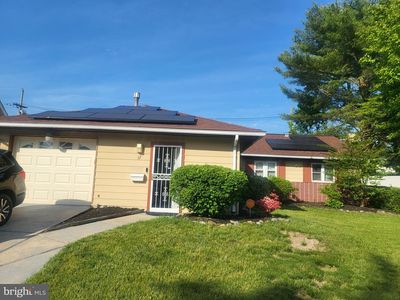 37 Balfour Ln