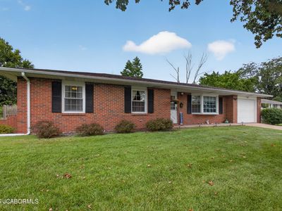 1605 Colonial Ct